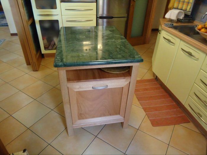 Archisio - Falegnameria Sardano Demurtas - Progetto Isola in legno okoume