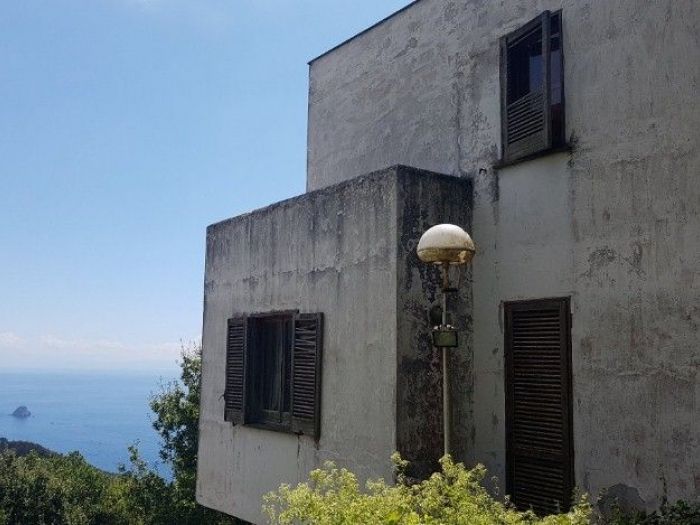 Archisio - Flavio Di Fiore - Progetto Trasformazione di due ville del 1974 in case vacanza