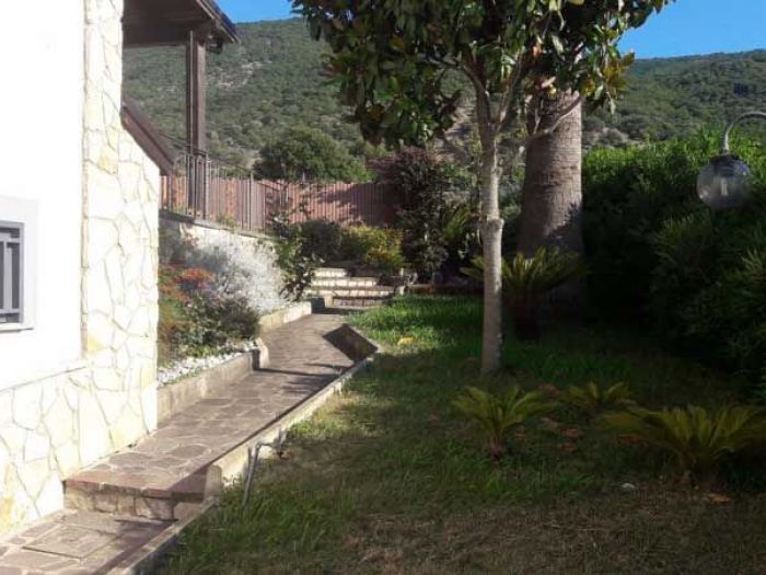 Archisio - Lucia Panzetta - Progetto Il giardino del sole tra nord e sud