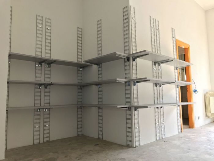 Archisio - Imetallici Di Taverna Andrea Taverna - Progetto Negozio commerciale