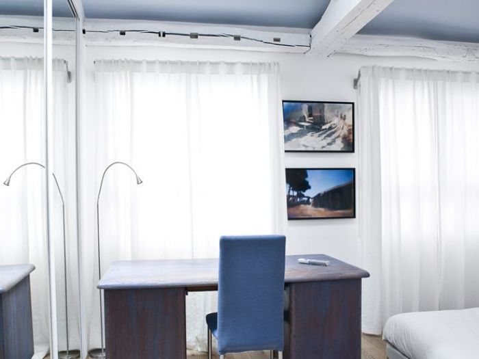 Archisio - X Studio - Progetto Parafarmacia cloe - napoli 2013