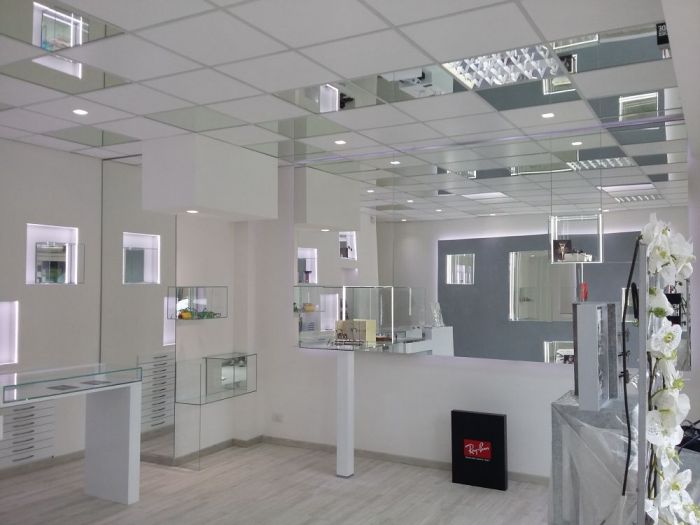 Archisio - Danilo Di Lorenzo Di Michele - Progetto eyewearwarehouse