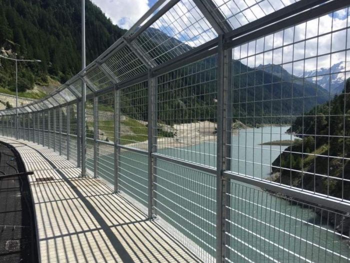 Archisio - Carpentiere Guolo - Progetto Arredo su misura e lavorazione in acciaio inox