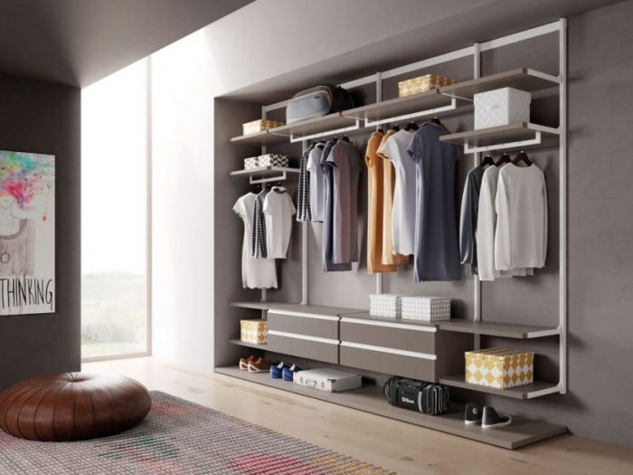 Archisio - Evi Arredamenti - Progetto Camerate per ragazzi e cabina armadio a vista