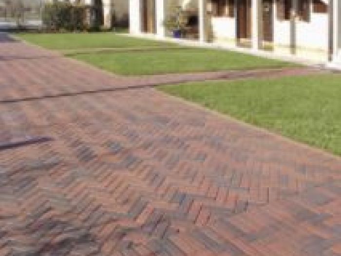 Archisio - Favaro Vito Srl Lineaverde - Progetto Pavimentazioni