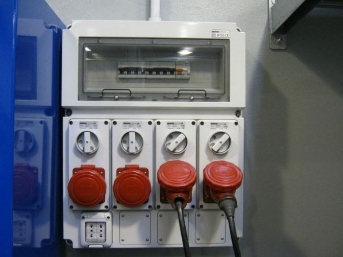 Archisio - Modernaluce Impianti Elettrici - Progetto 2012 monza officina meccanica