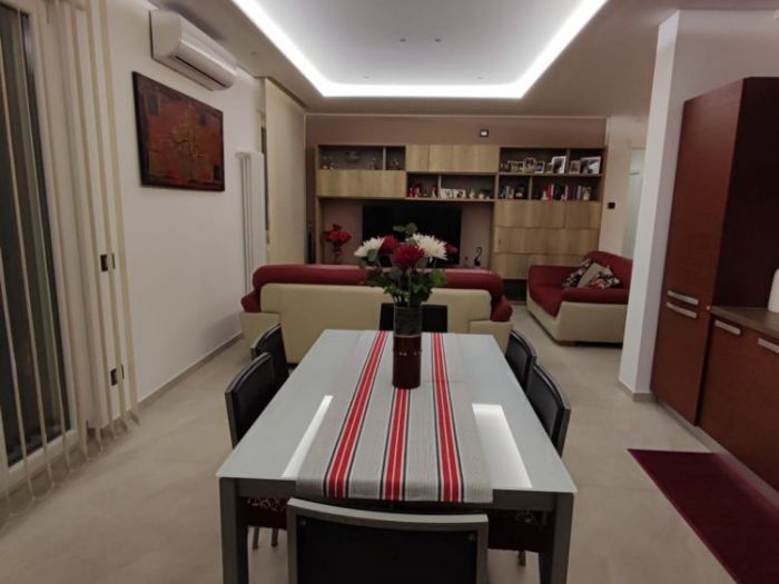 Archisio - Vincenzo Matarazzo - Progetto Ristrutturazione di una casa moderna con toni caldi ed accoglienti