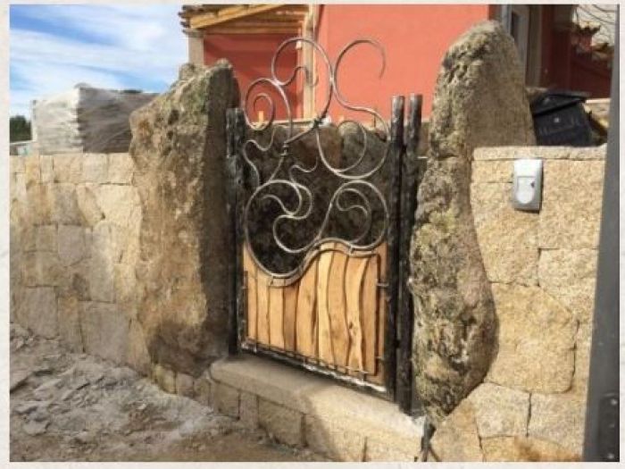 Archisio - Graniti Bua - Progetto Granito sardo e marmo