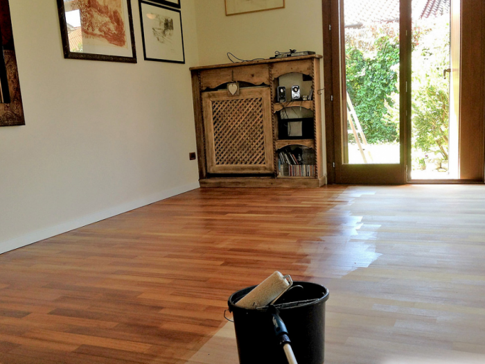 Archisio - Artigiano Costruzioni Generali - Progetto Trattamento rigenerante parquet