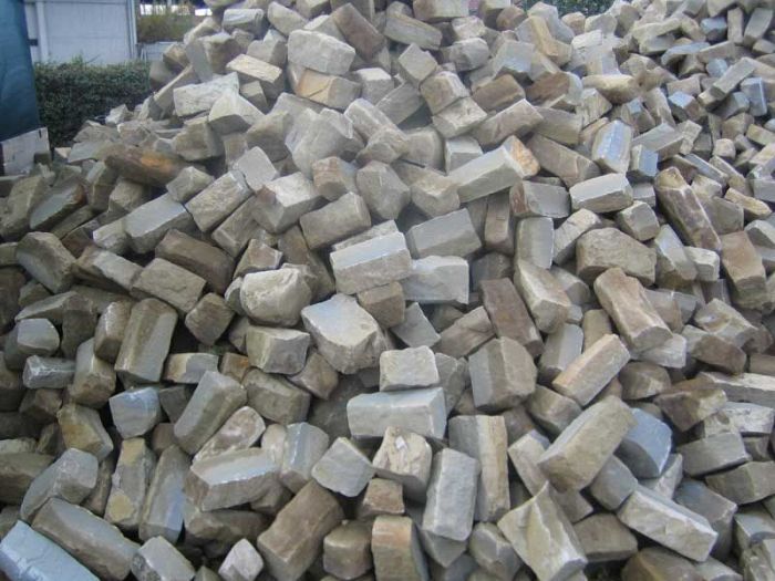 Archisio - Rombi Efisio - Progetto Pietre di langa su misura