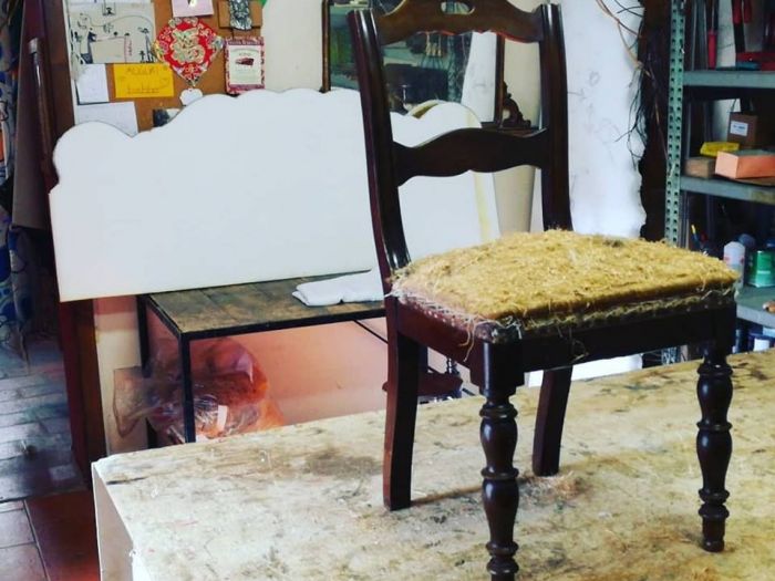 Archisio - Tappezzeria Artigianale Del Borgo - Progetto Realizzazione di sedie