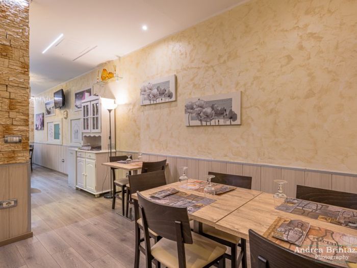 Archisio - Andrea Brintazzoli Photography - Progetto Fotografia di interni - ristorante pizzeria