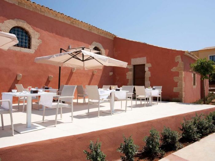 Archisio - Danilo Mezzanotte - Progetto Donna fugata