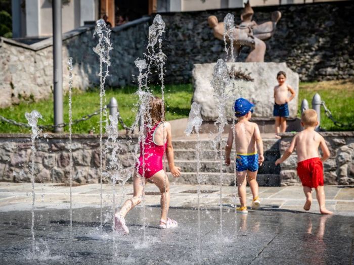 Archisio - Forme Dacqua - Progetto Fontana dinamica a pavimento - piazza caduti del lavoro artogne