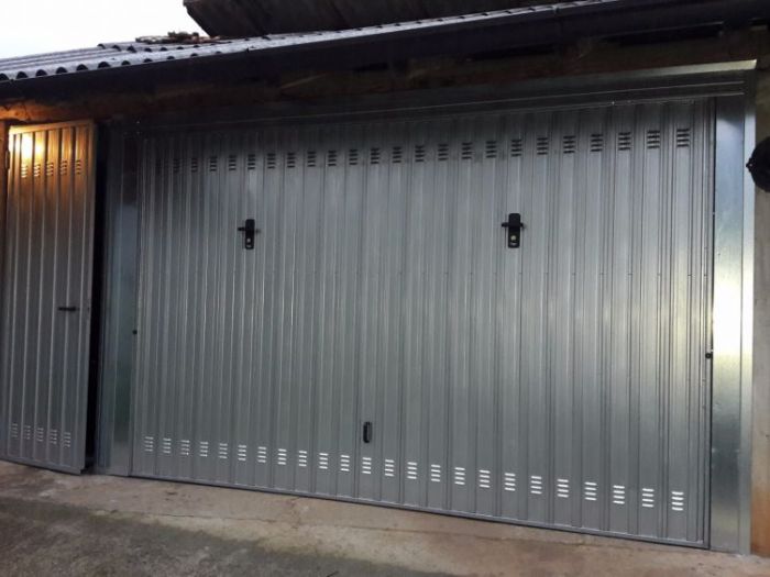 Archisio - Gr Porte - Progetto Porte residenziali - serrande e porte basculanti