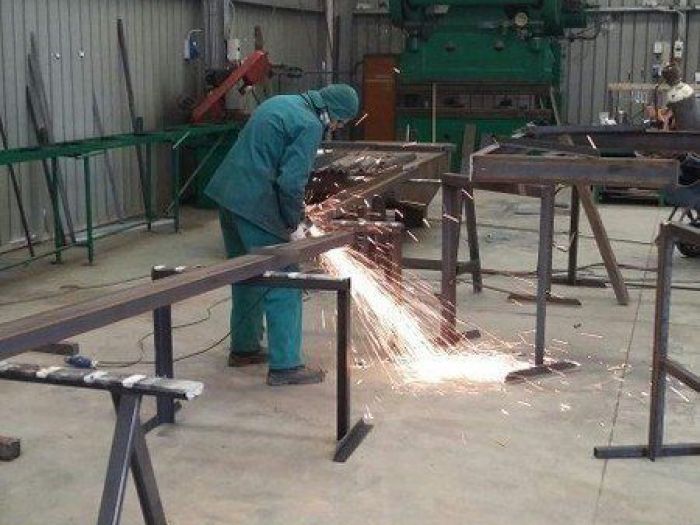 Archisio - Abm - Progetto Montaggio carpenteria e costruzioni in ferro per edilizia