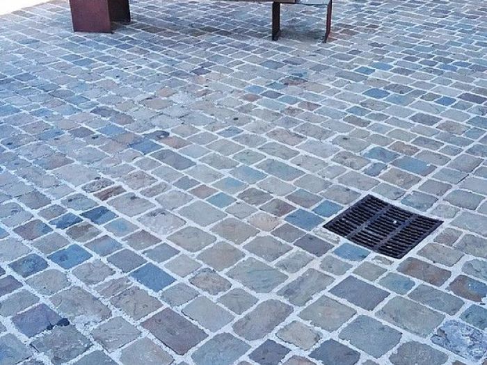 Archisio - Sassaroli Lavorazione Pietre - Progetto SASSAROLI FEDERICO