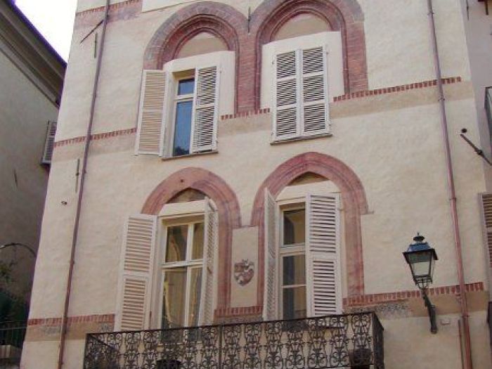 Archisio - Trucco Ristrutturazioni - Progetto Ristrutturazione facciata palazzo