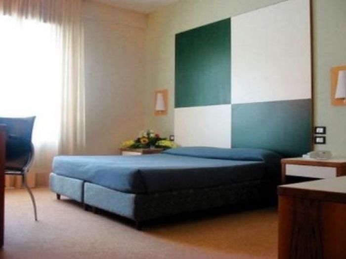 Archisio - Francesco Ruffini - Progetto Business hotel quattro stelle hotel dei marsi avezzano