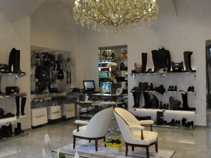 Archisio - Ferrieri Decorazioni - Progetto Decorazione negozi