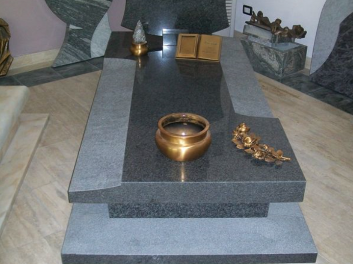 Archisio - Marmoarreda - Progetto Arte funeraria