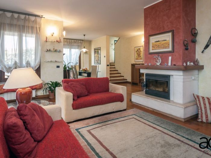 Archisio - Alessandro Colombo - Progetto Servizi fotografici per immobili architetti costruttori e interior designer