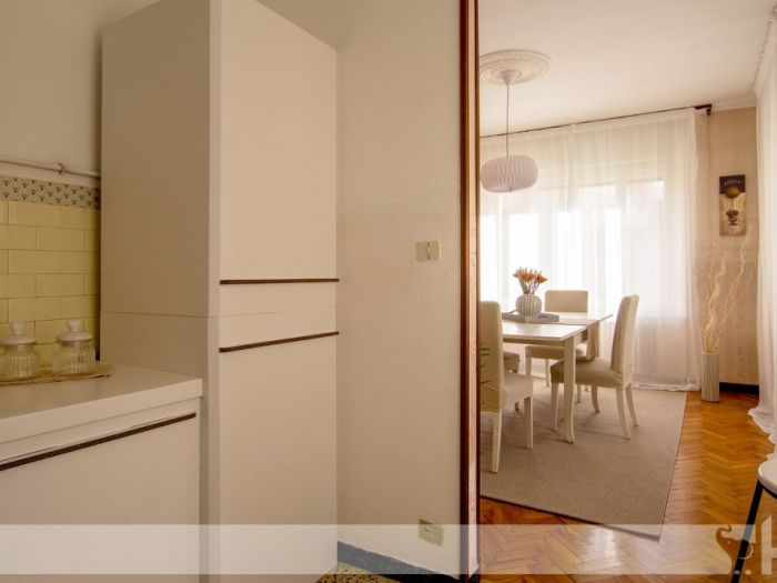 Archisio - Elisa Cattelan - Progetto Un prima e dopo su un appartamento degli anni 60