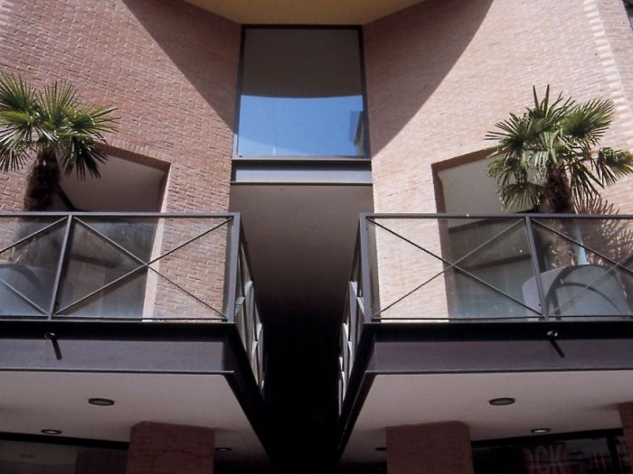 Archisio - Studio Pinelli - Progetto Direzionale piazzale teggia