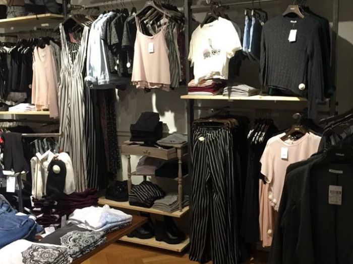 Archisio - Sabbiacemento srl - Progetto Interior design di un negozio