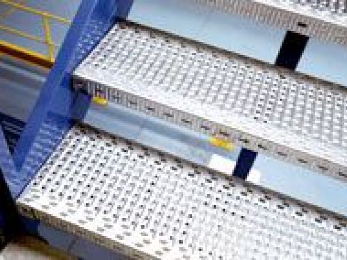 Archisio - Imetallici Di Taverna Andrea Taverna - Progetto Allestimento soppalchi