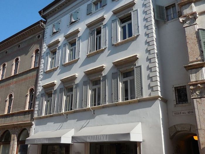 Archisio - Costruzione Battisti srl - Progetto Palazzo galliziolli - centro storico di trento