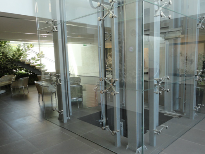 Archisio - Imaf srl - Progetto Prodotti civili serramenti porte vetrate artistiche scale cancelli recinzioni portoni e protezioni