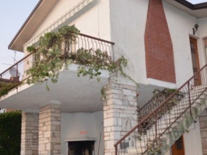 Archisio - Red Ant Immobiliare srl - Progetto Realizzazione di immobili