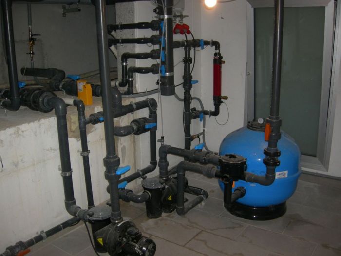 Archisio - Bertoli Piscine - Progetto Piscina bordo sfioratore