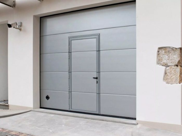 Archisio - Lombardo Serramenti srl - Progetto Porte per garage