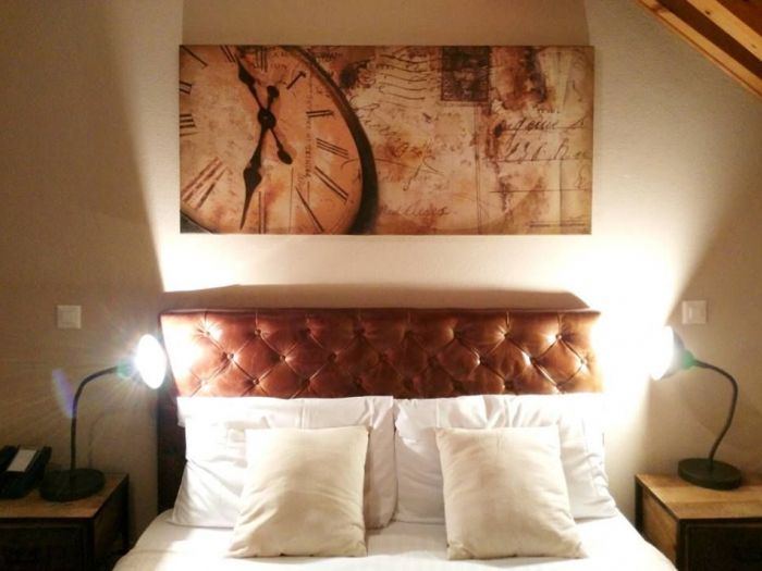 Archisio - Edodesign - Progetto Quadri presso hotel carouge e vicolo 39