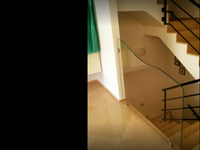 Archisio - Glass Center Mola - Progetto Balaustre in vetro