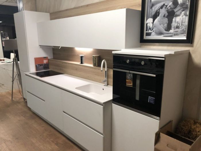 Archisio - Mhid Maiocchi House Interior Designer - Progetto Cucina bianca