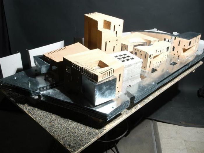 Archisio - Nomodusinrebus - Progetto Plastico Palafitta-castrum-castello - riqualificazione di un quartiere urbano