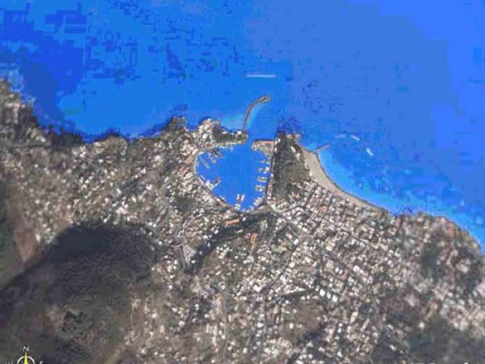 Archisio - Antonio Pelella - Progetto InterniBar al porto di ischia