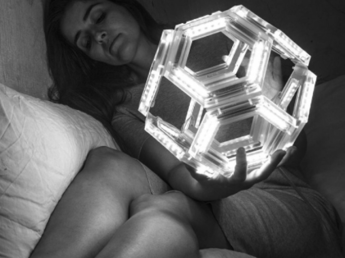 Archisio - Luca Fioranelli - Progetto C8 lampada da appoggio