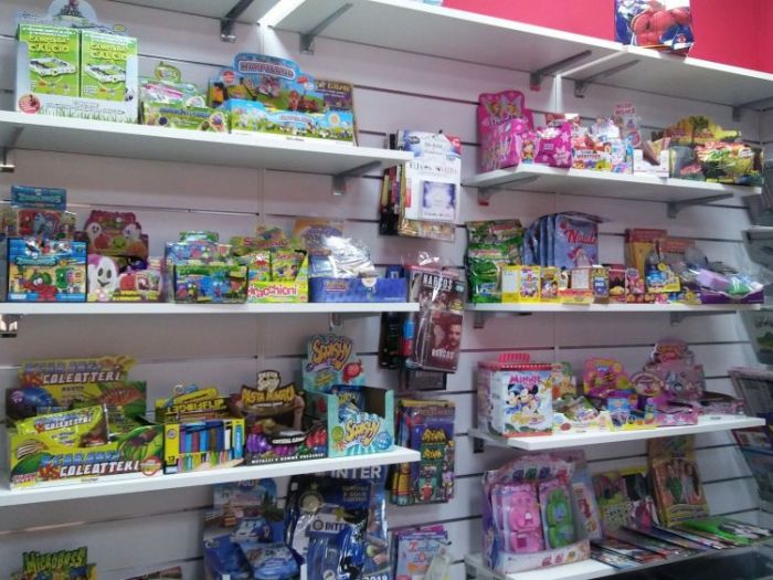 Archisio - Imetallici Di Taverna Andrea Taverna - Progetto Allestimento edicola