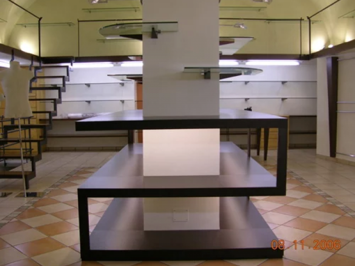 Archisio - Antonella Laruccia - Progetto Negozio di pelletteria a conversano