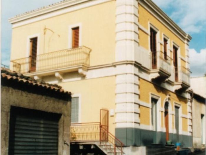 Archisio - Antonio La Malfa - Progetto Sopraelevazione casa storica