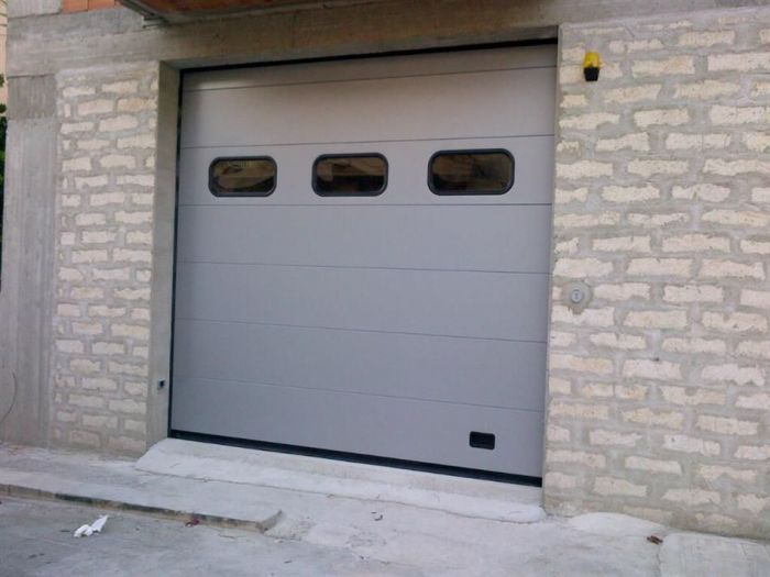 Archisio - Serramenti Puglisi srl - Progetto Porte basculanti e porte sezionali