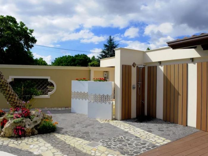 Archisio - Raffaele Carrella - Progetto Villa monofamiliare con piscina