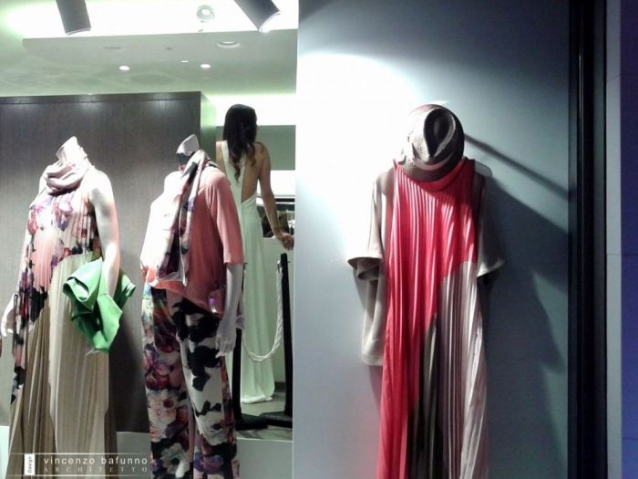 Archisio - Vincenzo Bafunno - Progetto Barney - abbigliamento donna