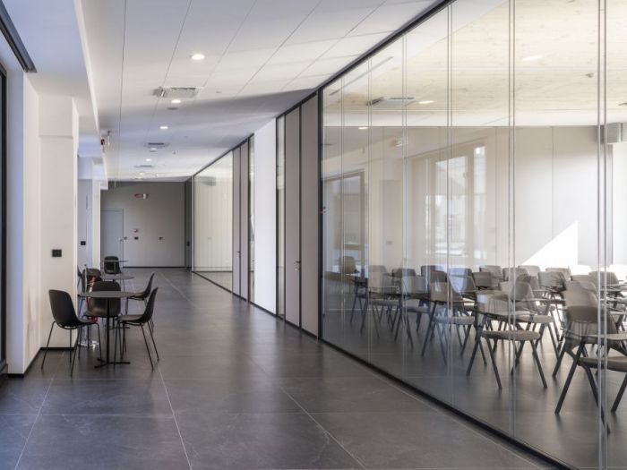 Archisio - Simone Tommasini - Progetto Magni telescopic handlers