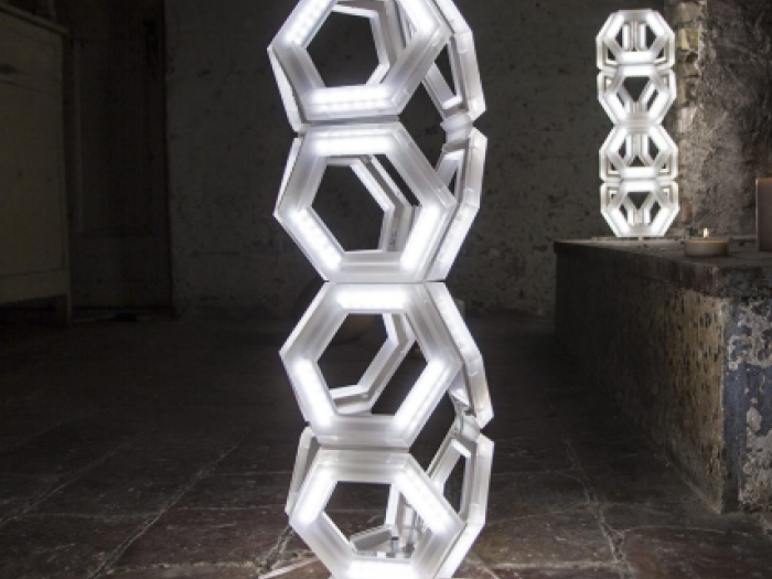 Archisio - Luca Fioranelli - Progetto C12 lampada da appoggio