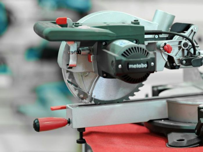 Archisio - De5 Linear House - Progetto Macchine e attrezzature